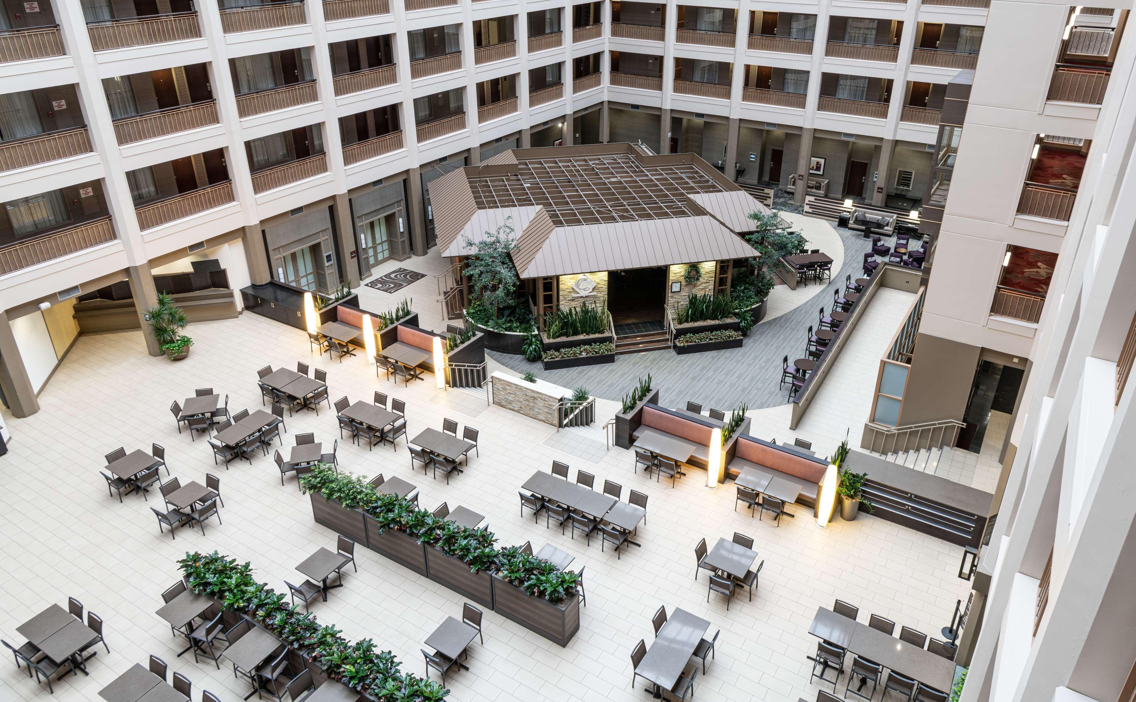 Embassy Suites By Hilton Chicago North Shore Диърфийлд Екстериор снимка