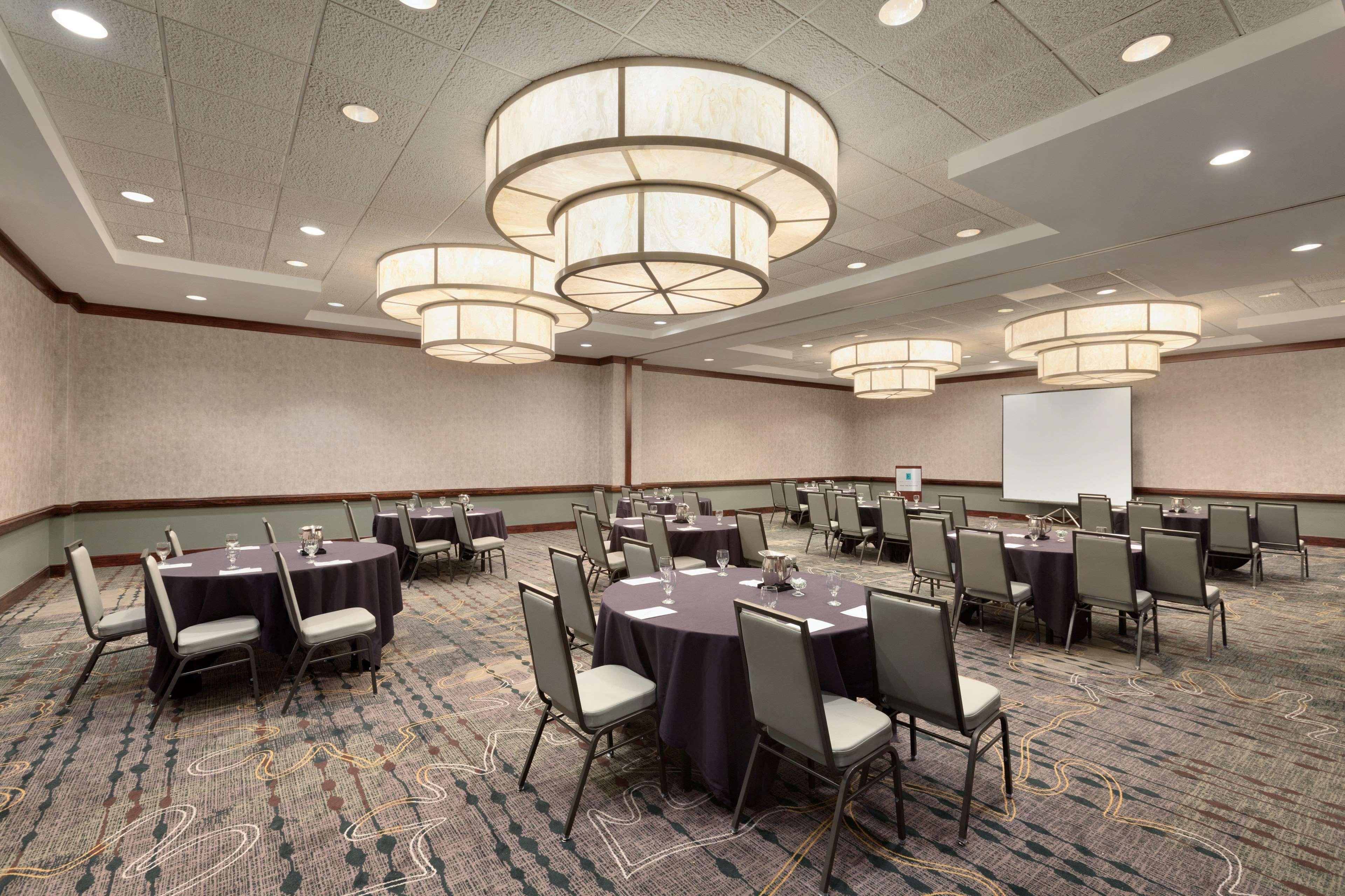 Embassy Suites By Hilton Chicago North Shore Диърфийлд Екстериор снимка