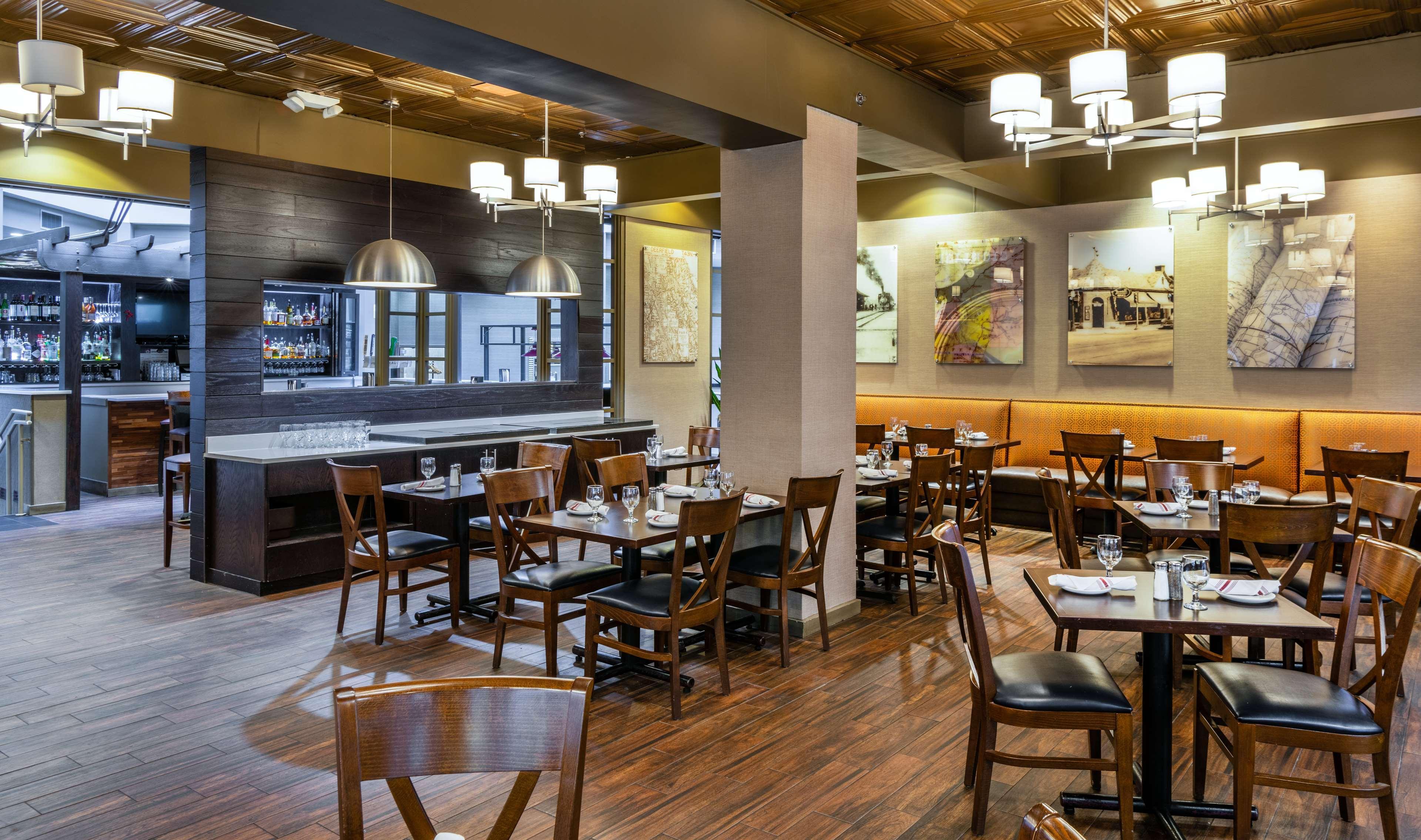 Embassy Suites By Hilton Chicago North Shore Диърфийлд Екстериор снимка