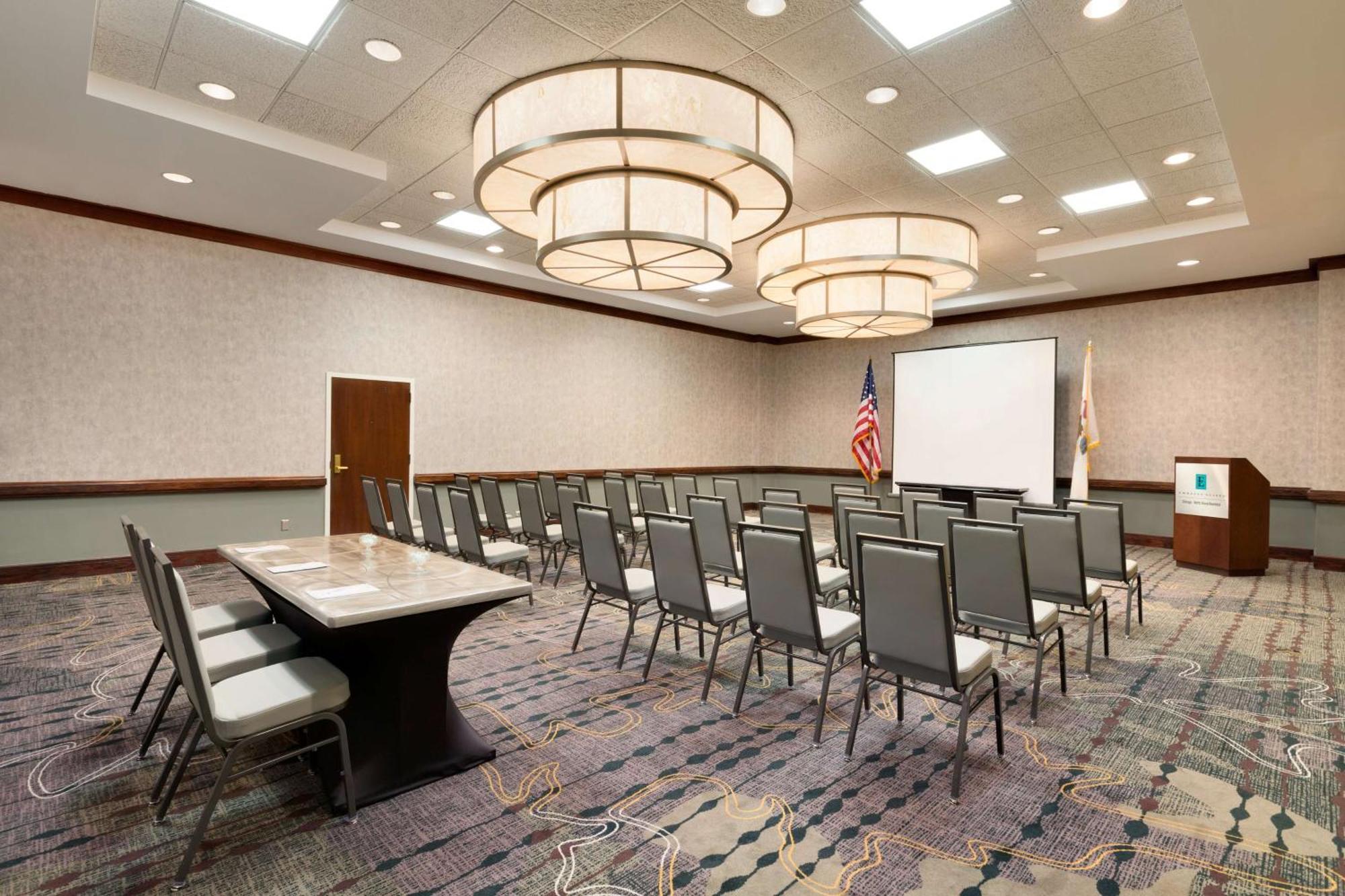 Embassy Suites By Hilton Chicago North Shore Диърфийлд Екстериор снимка